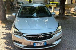 Opel astra sport tourer innovation