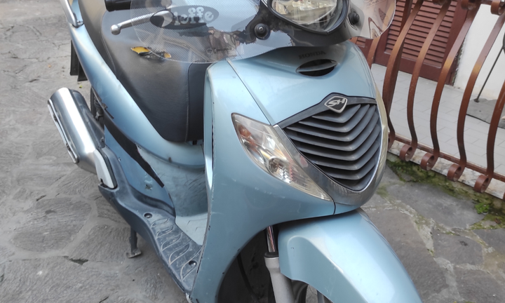 Scooter Honda SH 150i anno 2006