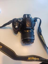 Nikon D 5200 +18 - 55 Gen 2 — meno di 1000 