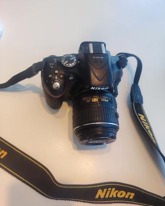 Nikon D 5200 +18 - 55 Gen 2 — meno di 1000 