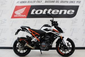 KTM DUKE 125 ABS ACCESSORIATA KM 2903