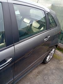 Porta posteriore sx Mercedes classe b anno 2010 w2