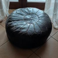 puff in pelle marrone lavorato a mano