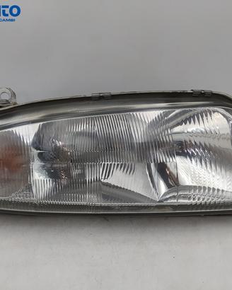 Faro ant dx FORD FIESTA IV '95