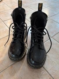 Dr. Martens dinna