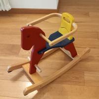 cavallo a dondolo per bambini