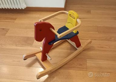 cavallo a dondolo per bambini