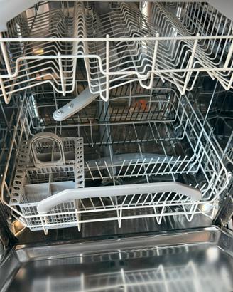 Lavastoviglie hotpoint da L60 xP60  x H 85