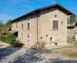 Porzione di casa indipendente nelle colline Romagn