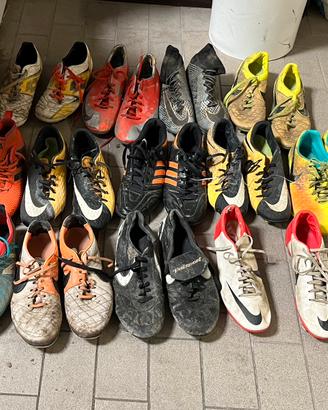 Scarpe da calcio in lotto