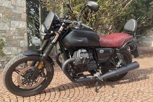 V7 Stone 2023 Black