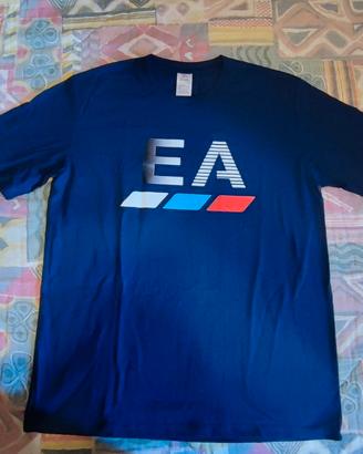 Maglietta con logo emporio Armani EA blu taglia L