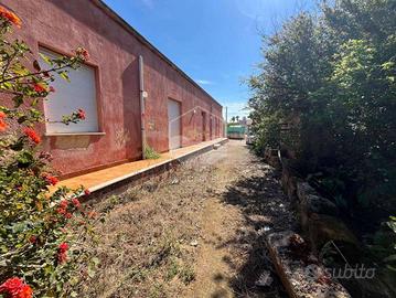 Casa indipendente con giardino e garage