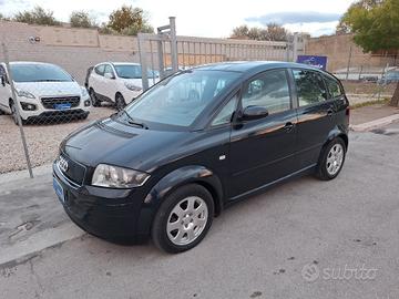 Audi A2 1.4 75cv