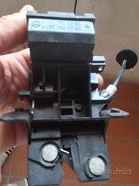 serratura cofano posteriore CLK 270 CDI 