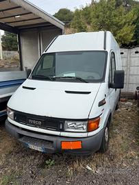 IVECO DAILY 29L11 2.8 – PASSO CORTO – TETTO ALTO –
