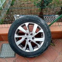 4 gomme con cerchi 225/60/17