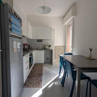 Stanza singola con balcone per studenti