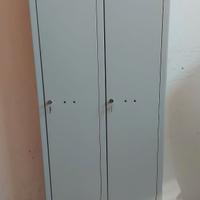 Armadietto spogliatoio in metallo color grigio