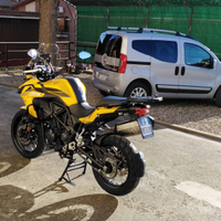 Benelli trk 502x