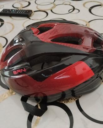 casco bici o monopattini