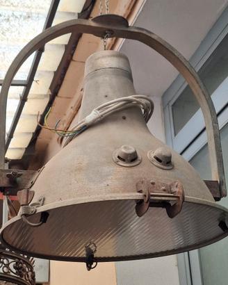  3  grandi lampade antica Nave