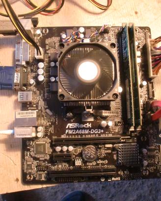 scheda madre asrock fm2a68m-dg3+ usato funzionante