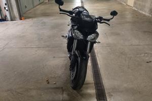 streetriple 765rs