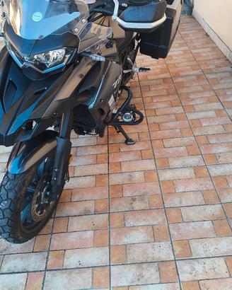 KIT BENELLI TRK 552