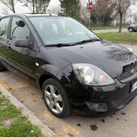 Ford Fiesta 1.4 TDCi 5P Ghia