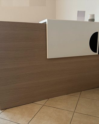 Bancone reception studio medico / ufficio
