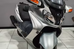 Suzuki Burgman 650 executive