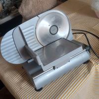 Affettatrice elettrica 