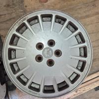 Alfa romeo cerchi in lega d'epoca 