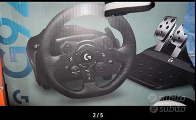 Volante logitech G923 pedaliera e cambio a 6 marce