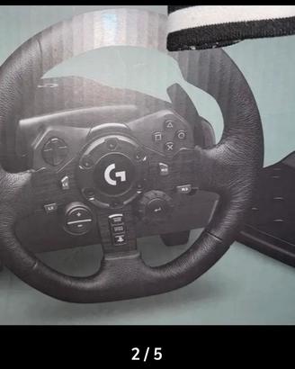 Volante logitech G923 pedaliera e cambio a 6 marce
