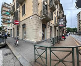 NEGOZIO A TORINO