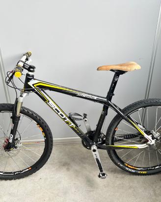 Mountain bike Scott Scale