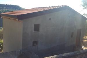Casa di campagna e terreno a San Marco d'Alunzio