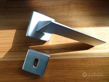 Maniglie per porte  Linea Calì TRIO quadrata