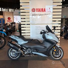 YAMAHA T-MAX 560 TECH (2026)
