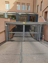 Posto Auto piazza del Pigneto in garage chiuso