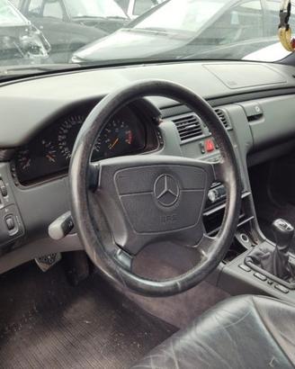 Ricambi MERCEDES CLASSE E 250 2.5cc D 1997
