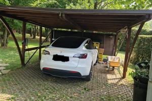 Portico in legno per auto