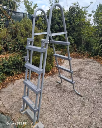 scaletta + piscina