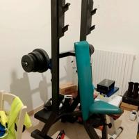 ATTREZZATURA DA PALESTRA 