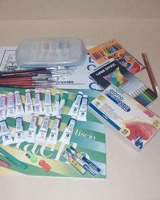 Super set da disegno, pittura o scuola.
