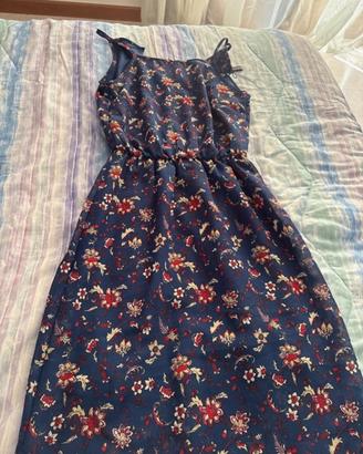 Vestito lungo estivo blu con fiori