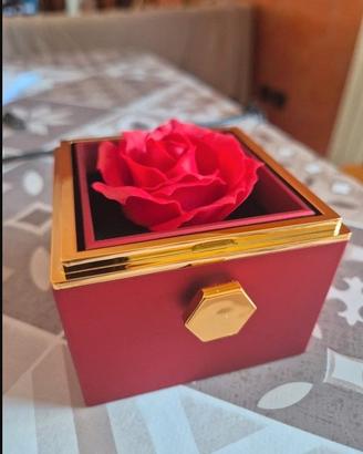 Scatola anello fiore rosa rossa kissify