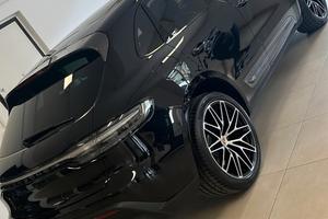 PORSCHE Macan - 2022